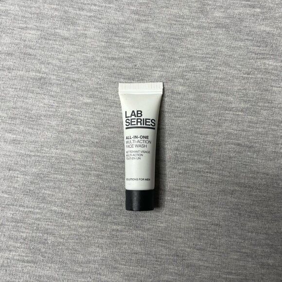Lab Series Men's All-In-One Multi-Action Face Wash - Picture 2 of 4
